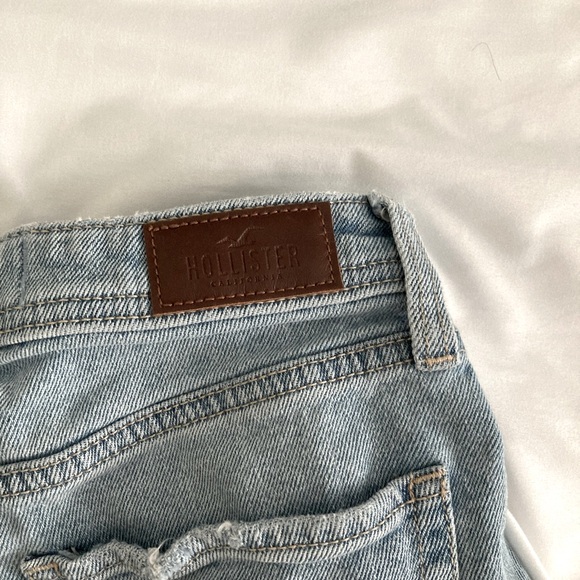 Hollister Jean Shorts - Picture 4 of 4